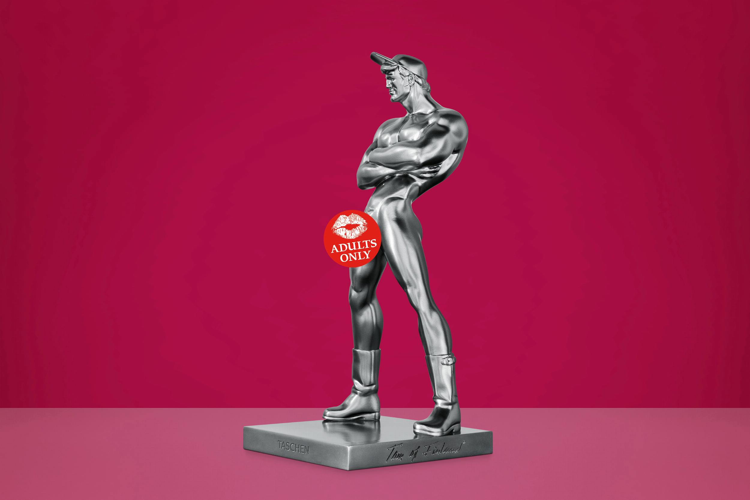 SUJETALIBROS TOM OF FINLAND BOOKEND PEKKA – Plastic Books