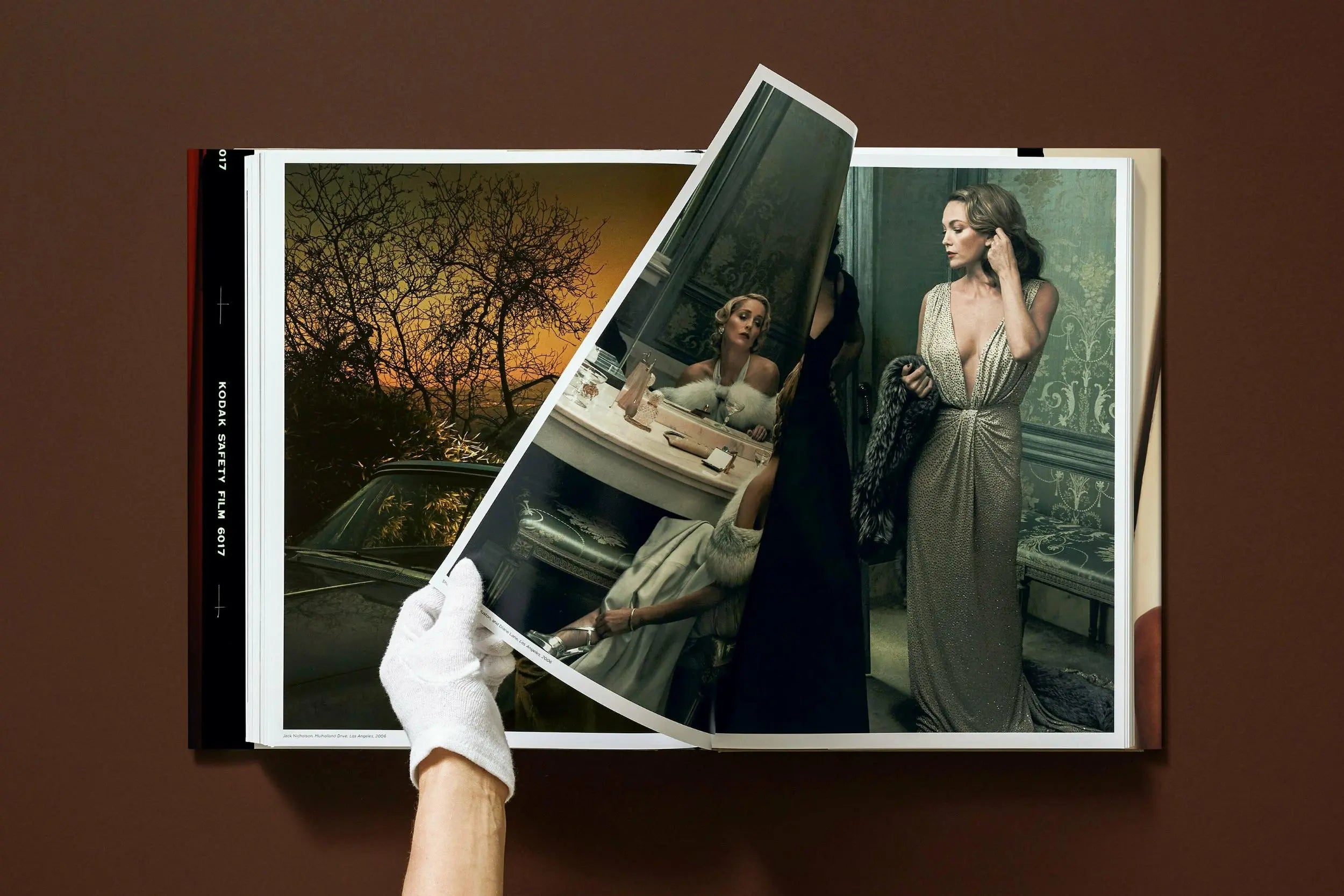 Annie Leibovitz – Plastic Books