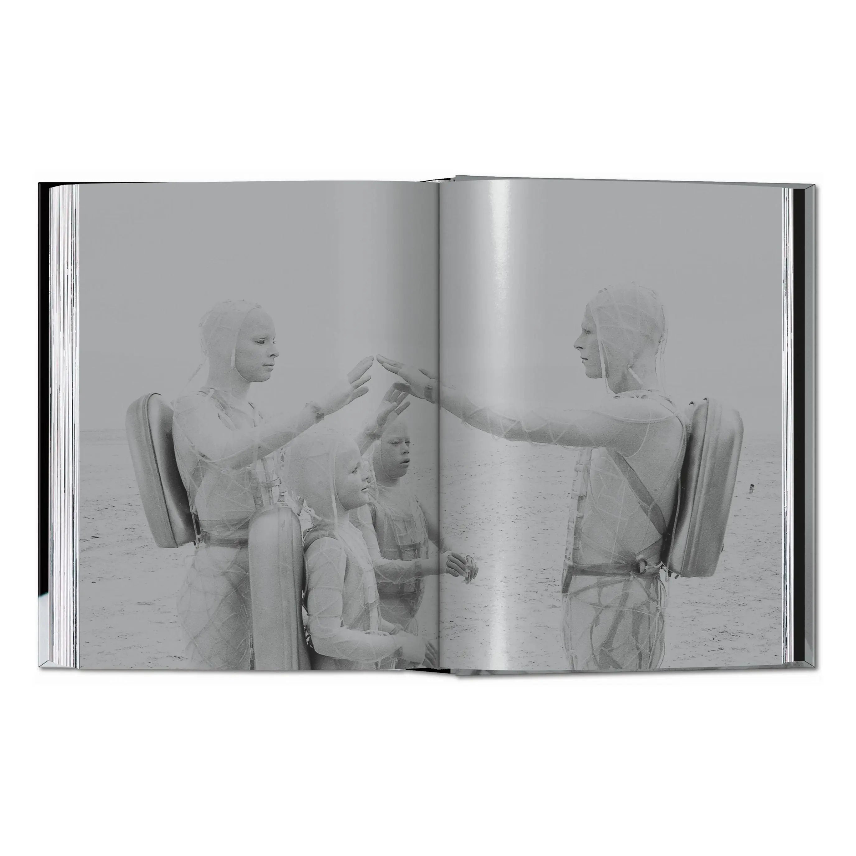 David Bowie. the Man Who Fell to Earth. 40th Ed – Plastic Books